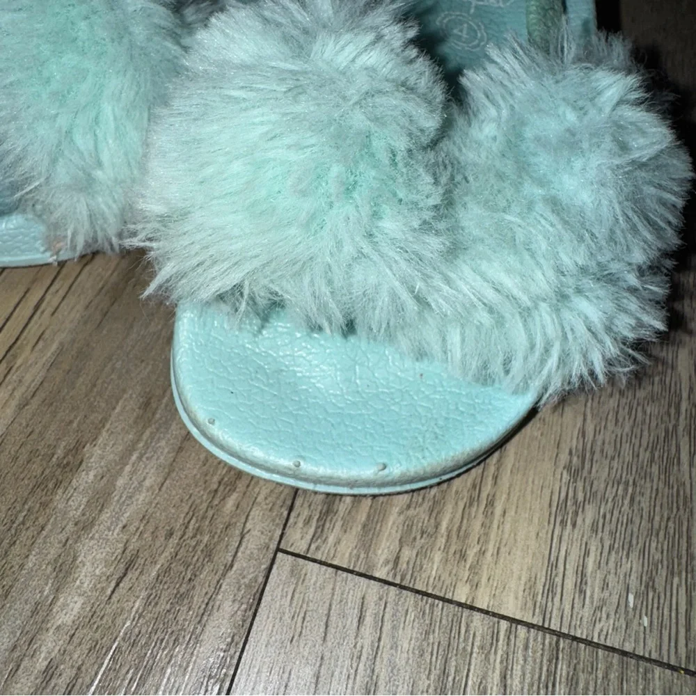 ☀️6/$20☀️ Blue Fluffy Slippers